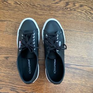 Superga women’s leather sneakers